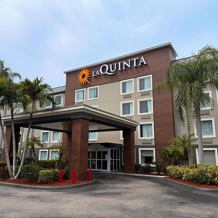 La Quinta By Wyndham Naples East Hotel Golden Gate Exterior foto